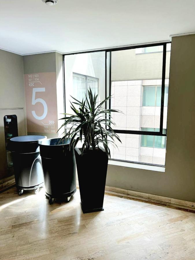 Acogedor Apartasuite Cerca Al Parque De La 93 Bogotá Exterior foto